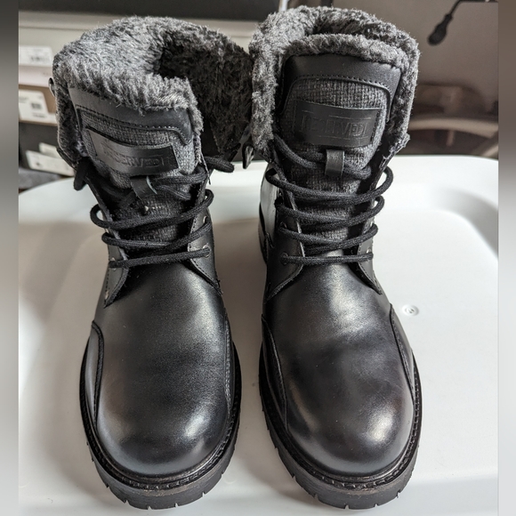 Reserved Footwear Mens  Faux Leather Cap Toe  Ankle Boots Black Size 8 like new. main image 8